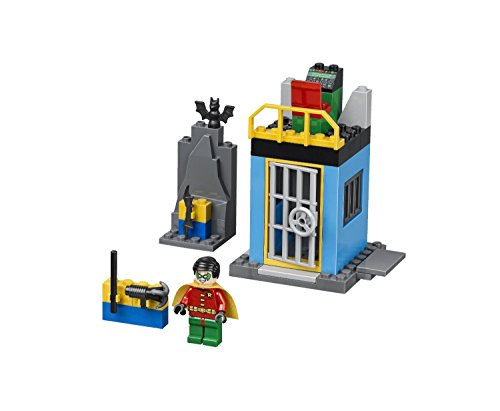 LEGO Juniors 10672 Batman: Defend The Bat Cave