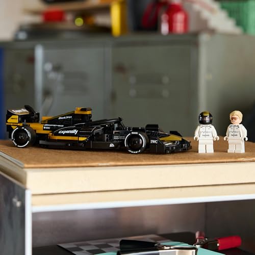 LEGO® Speed Champions APXGP Team Race Car from F1® The Movie 77252