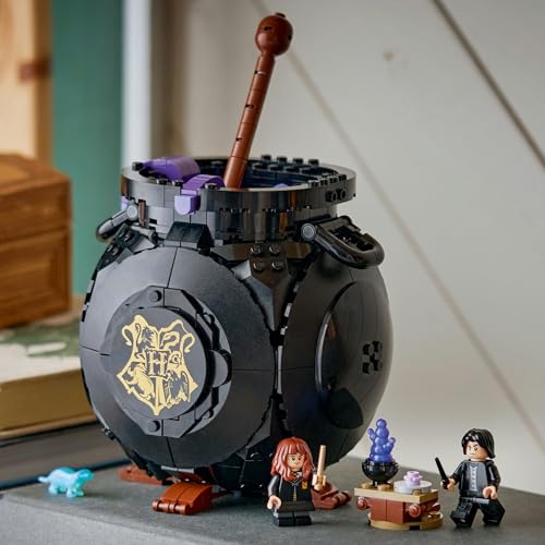 LEGO® Harry Potter™ Cauldron: Secret Potions Classroom 76464