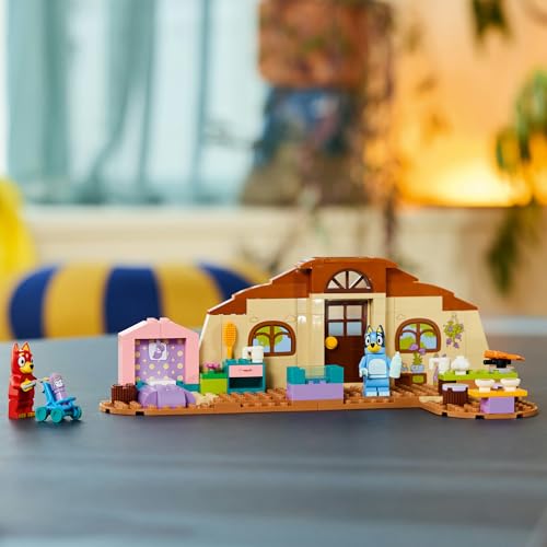 LEGO® Bluey School with Rusty and Bluey 11221
