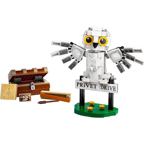 LEGO Harry Potter Hedwig at 4 Privet Drive 76425