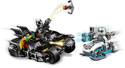 LEGO® DC Super Heroes   Mr. Freeze Batcycle Battle 76118