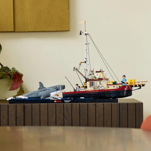 LEGO® Ideas Jaws Set 21350 Shark Treat