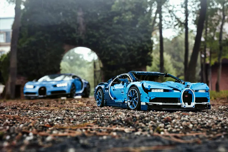 LEGO Technic Bugatti Chiron 42083 Brick Island