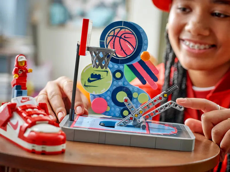 LEGO 43021 Nike Dunk Trickshot features a lever for dunking action