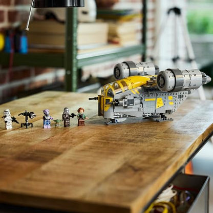 LEGO® Star Wars: The Mandalorian and Grogu„¢ The Razor Crest„¢ 75447
