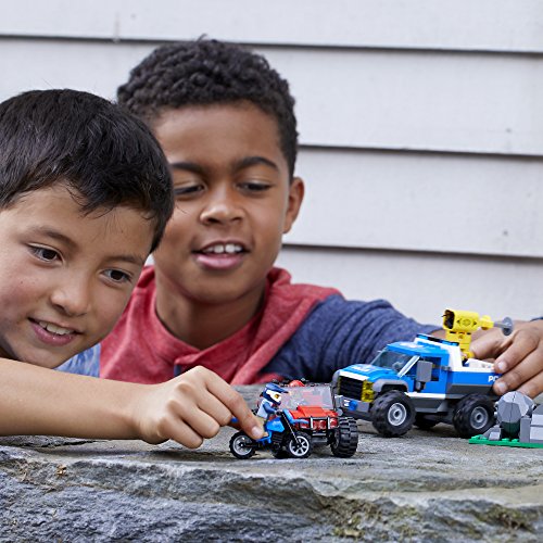 LEGO® City Dirt Road Pursuit 60172