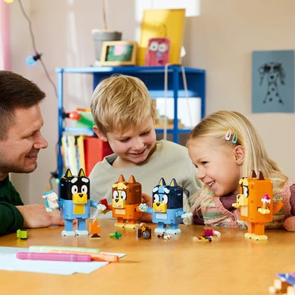 LEGO® Bluey Brick-Built Bluey Family 11217