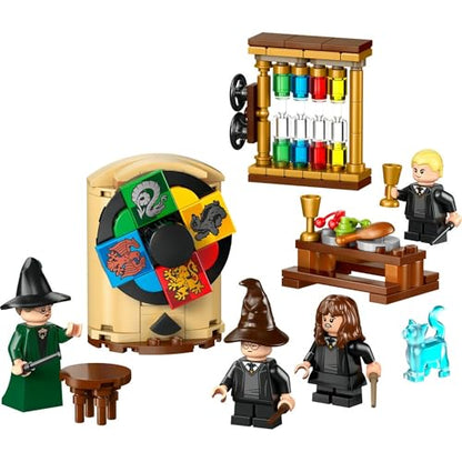 LEGO® Harry Potter™ Hogwarts™ Castle: Sorting Hat™ Ceremony 76460