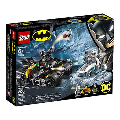 LEGO® DC Super Heroes   Mr. Freeze Batcycle Battle 76118