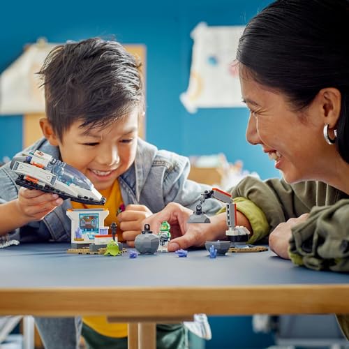 LEGO® City Spaceship and Asteroid Discovery 60429