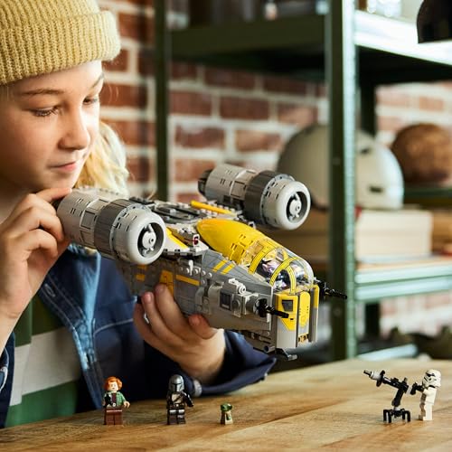 LEGO® Star Wars: The Mandalorian and Grogu„¢ The Razor Crest„¢ 75447