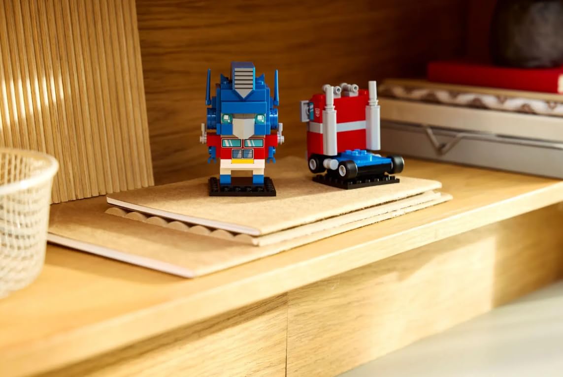 LEGO BrickHeadz Optimus Prime Robot & Vehicle 40803