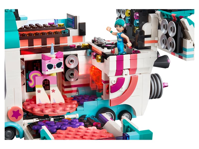 THE LEGO® MOVIE 2™ Pop-Up Party Bus 70828