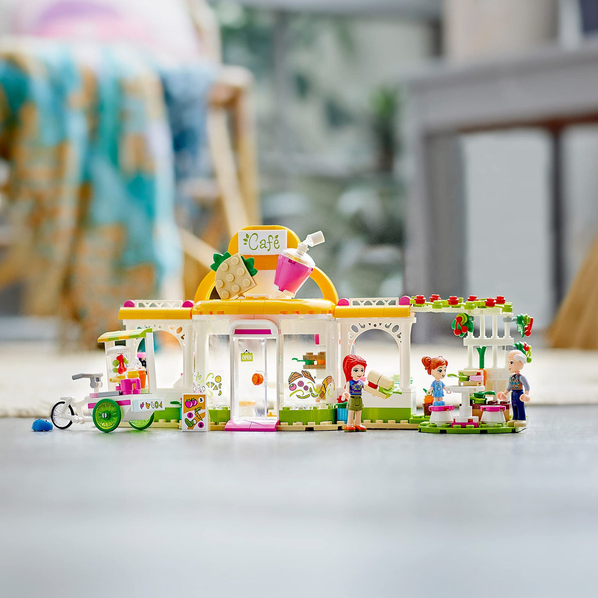 LEGO Friends Heartlake City Organic Café 41444