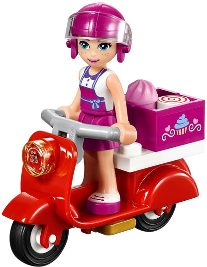 LEGO Friends Heartlake Cupcake Cafe 41119