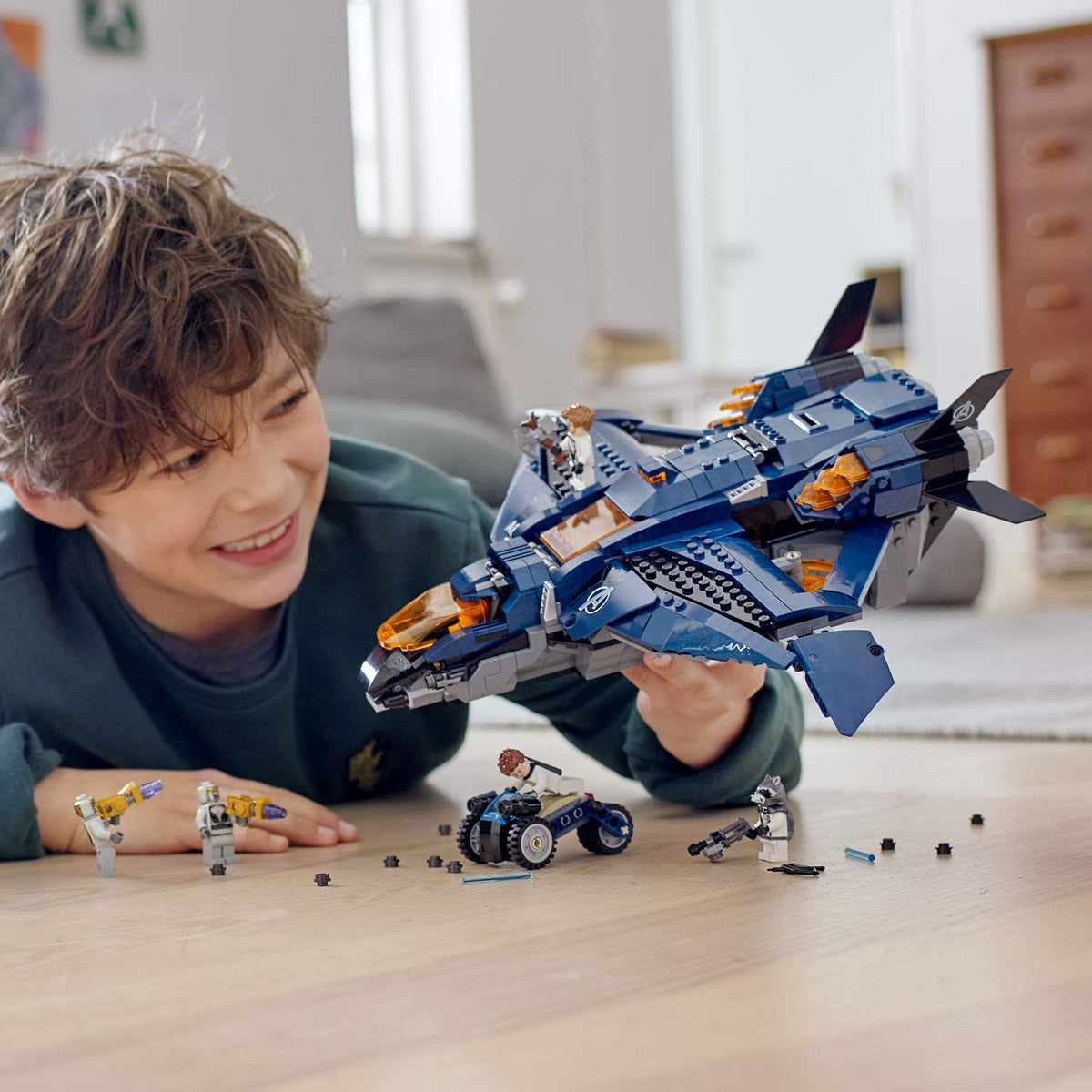 LEGO Marvel Avengers: Avengers Ultimate Quinjet 76126