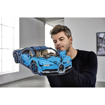 LEGO Technic Bugatti Chiron 42083 B