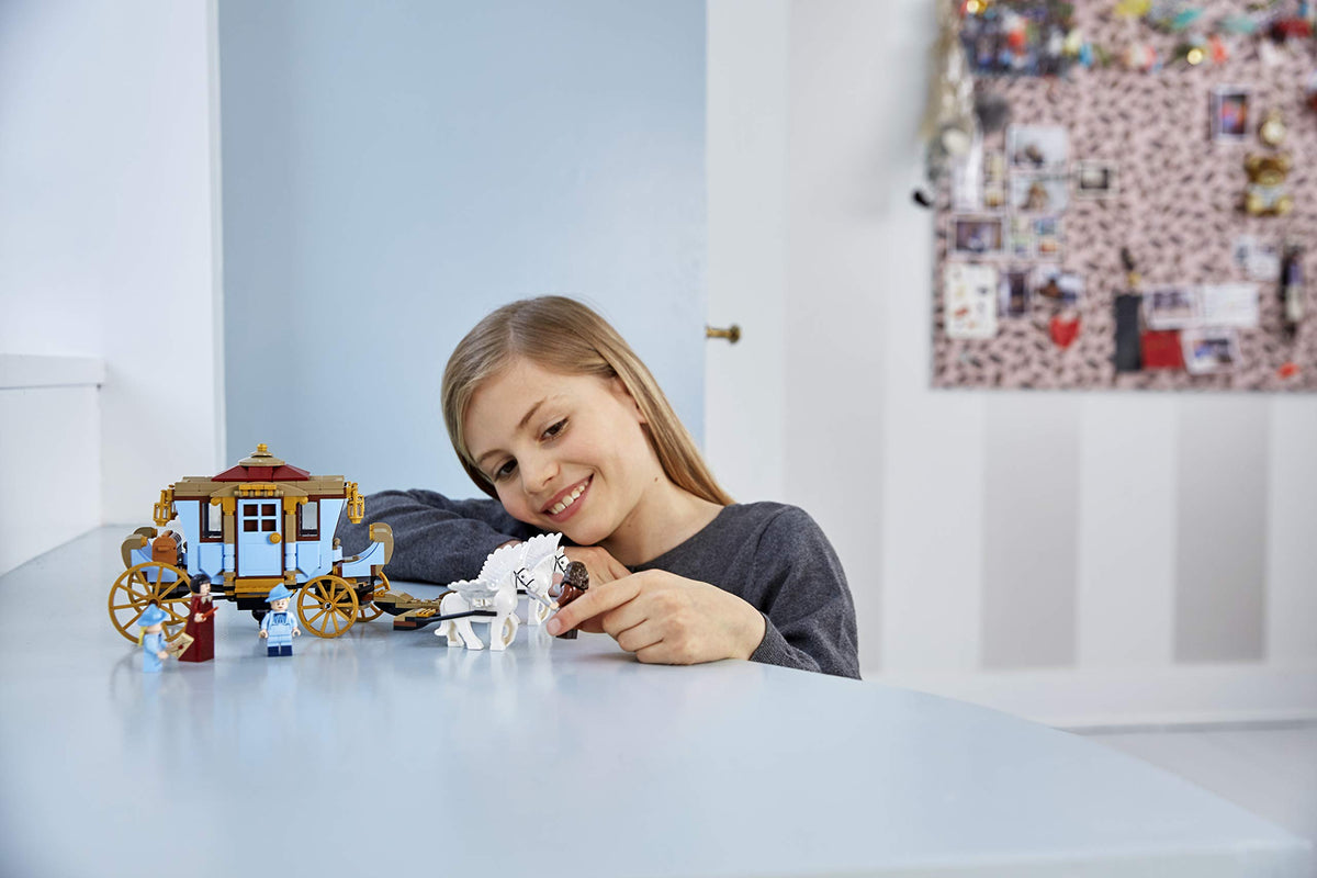 LEGO Harry Potter™ Beauxbatons’ Carriage: Arrival at Hogwarts™ 75958
