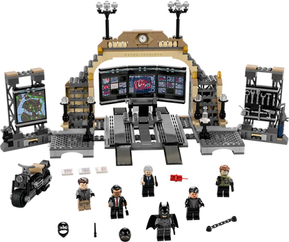 LEGO Batman 76183 Batcave: The Riddler Face-off