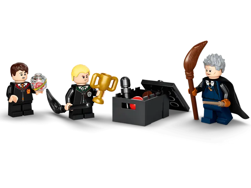 Lego Harry Potter: Hogwarts - First Flying Lesson 76395 Brick Island
