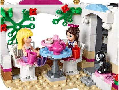 LEGO Friends Heartlake Cupcake Cafe 41119