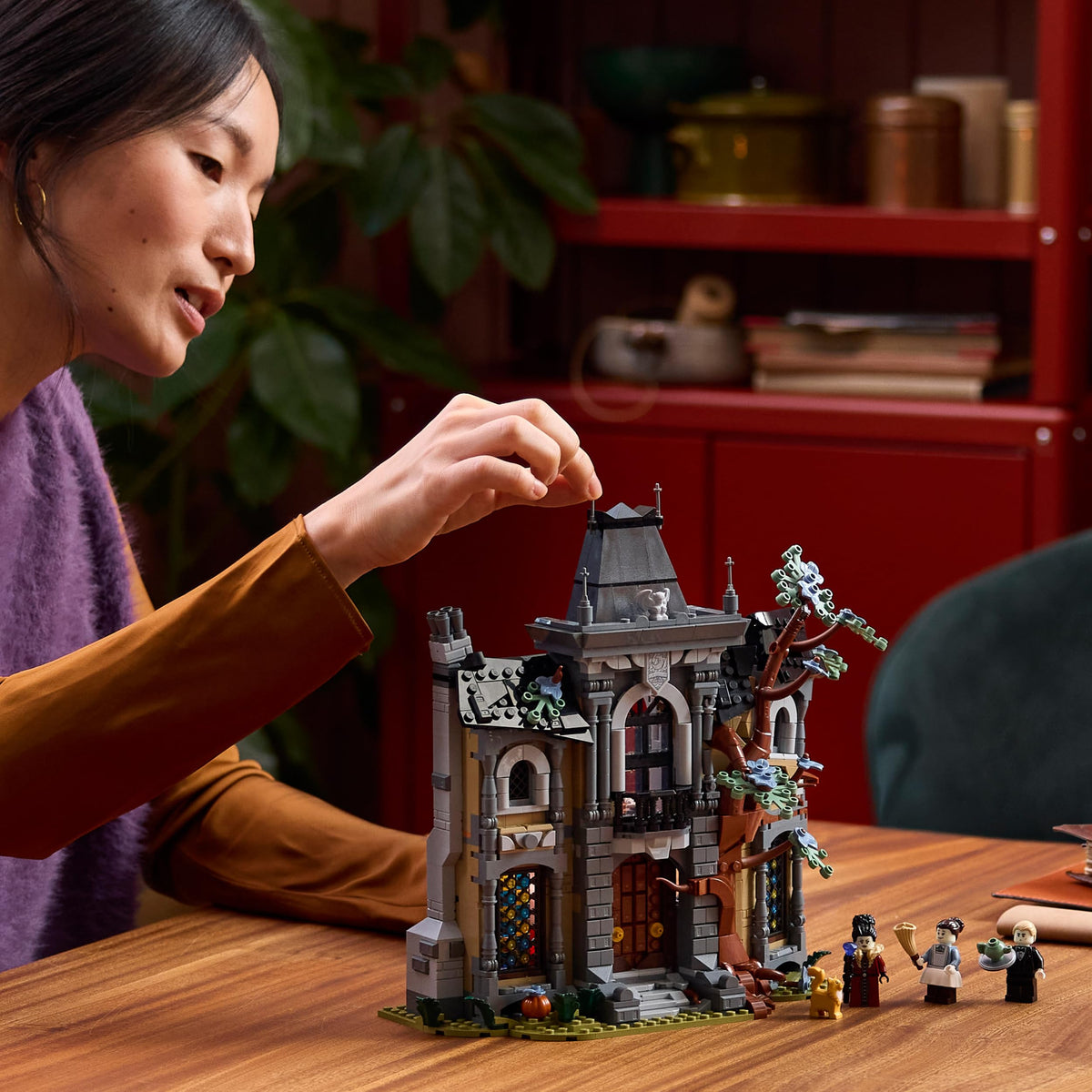 LEGO Icons Mayor Manor 11383