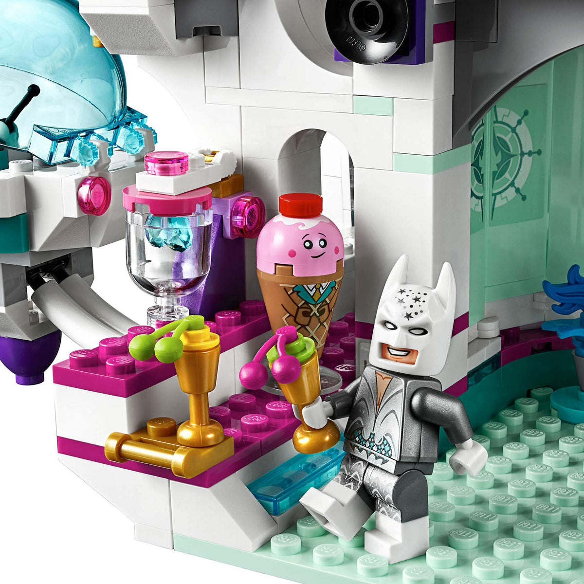 LEGO® MOVIE Queen Watevra's ‘So-Not-Evil' Space Palace 70838