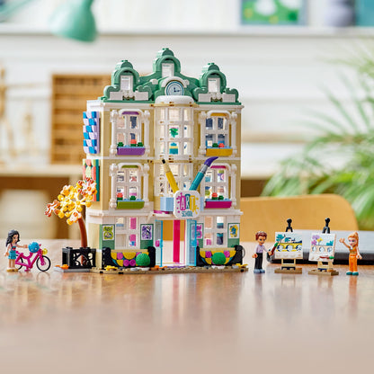 LEGO Friends Emma’s Art School 41711 Brick Island