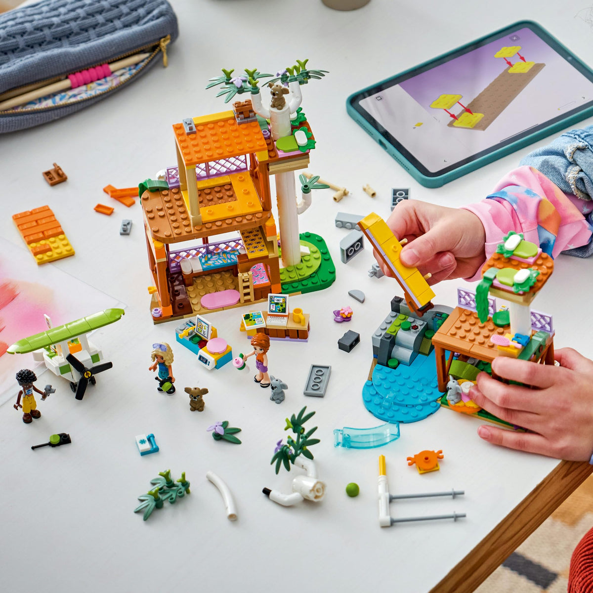 LEGO® Friends Koala Habitat & Care Centre 42701