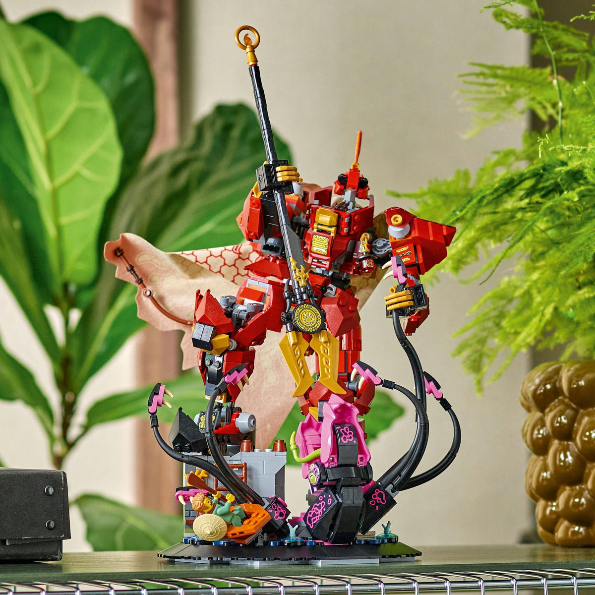 LEGO® NINJAGO® The Fire Knight Mech 71846