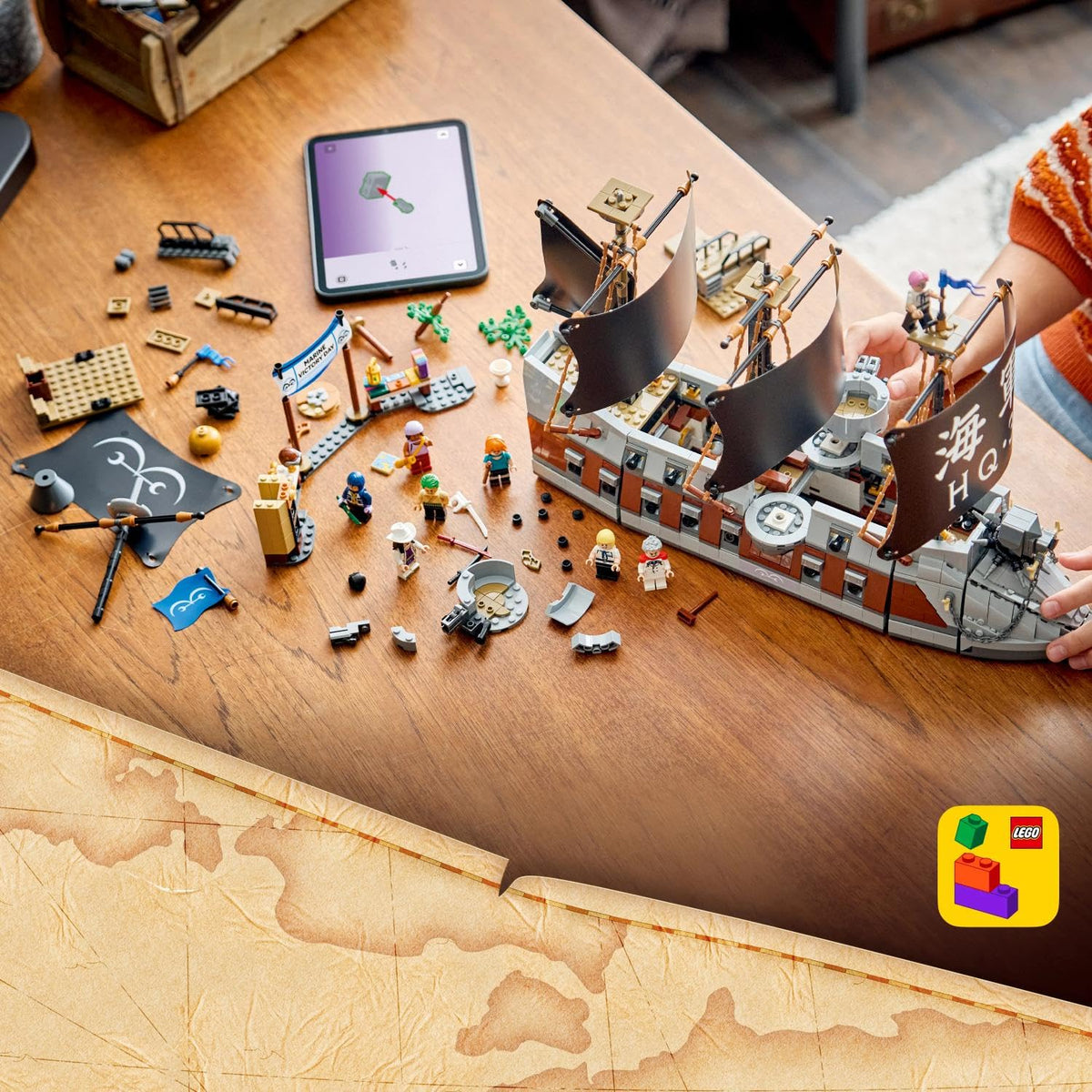 LEGO One Piece General Garp Navy Battleship 75646