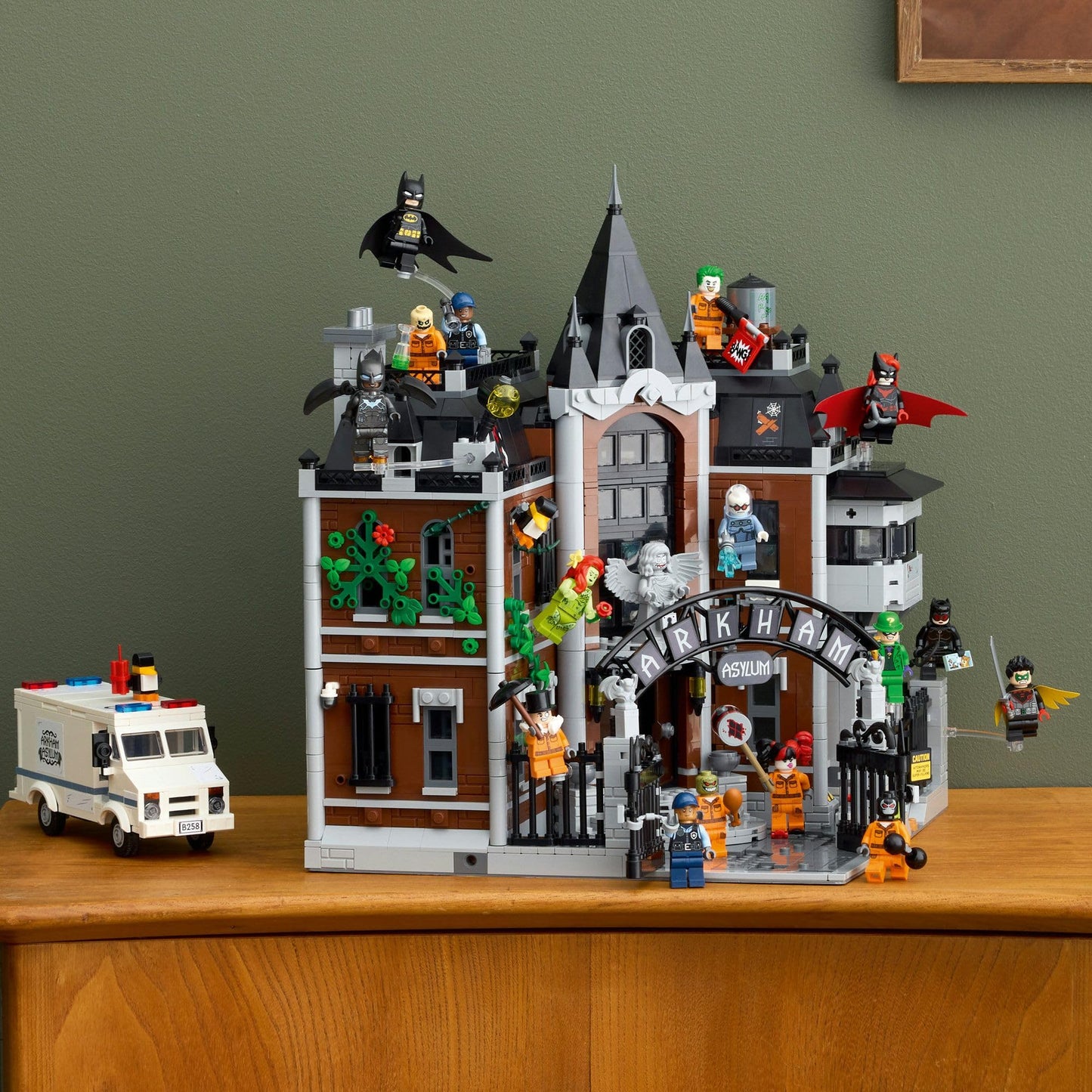 Lego Arkham Asylum 76300