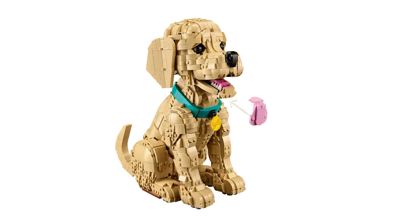 LEGO® Icons Golden Retriever Puppy 11384 includes a removable tongue and a closable mouth.