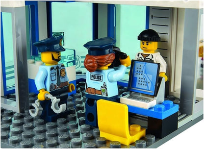 LEGO CITY 60141 Police Station