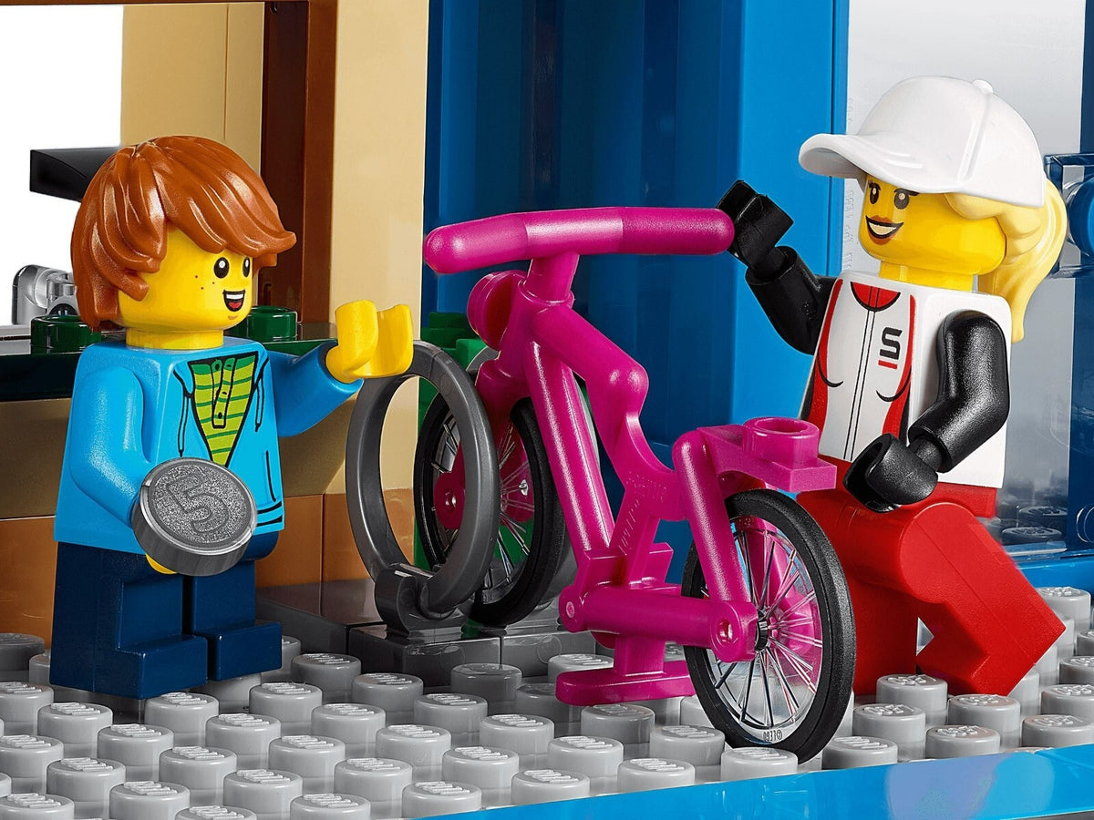 LEGO CITY Shopping Street 60306