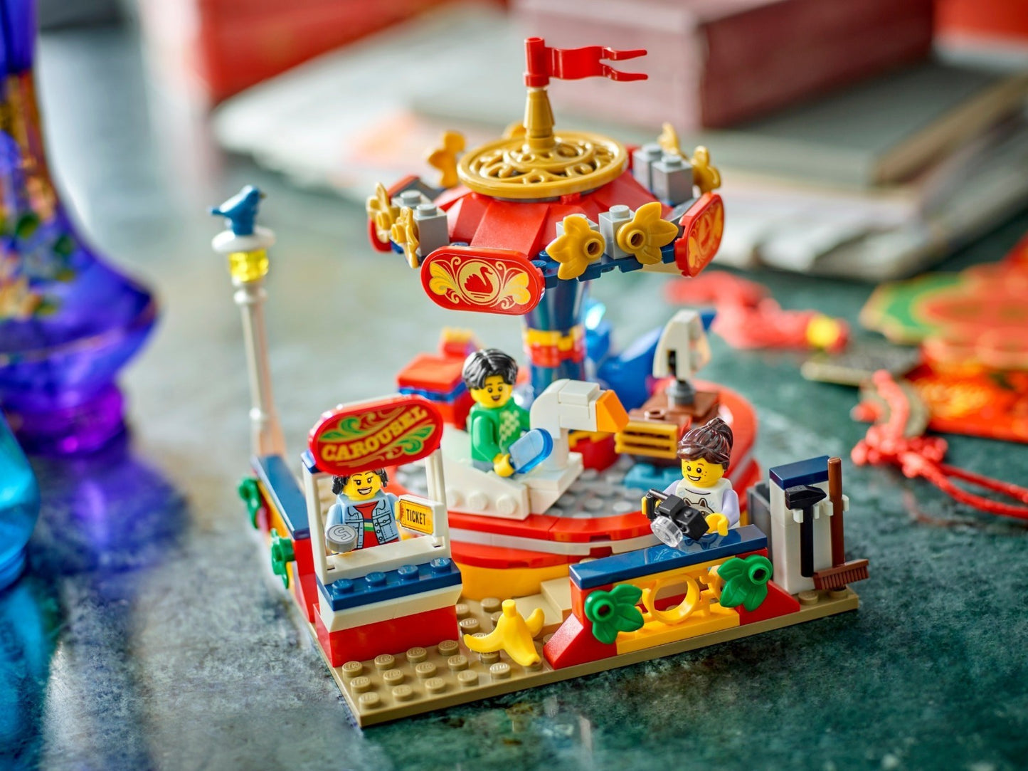 LEGO Seasonal 40714 Carousel Ride
