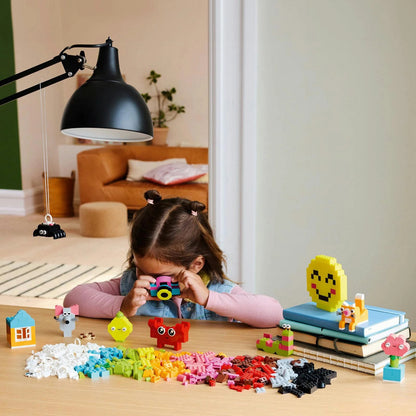 LEGO Classic 11042 Creative Happy Box