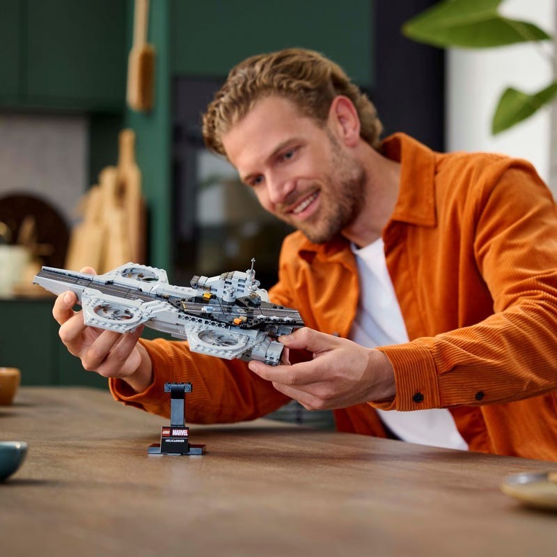 LEGO 76295 - Marvel - The Avengers Helicarrier