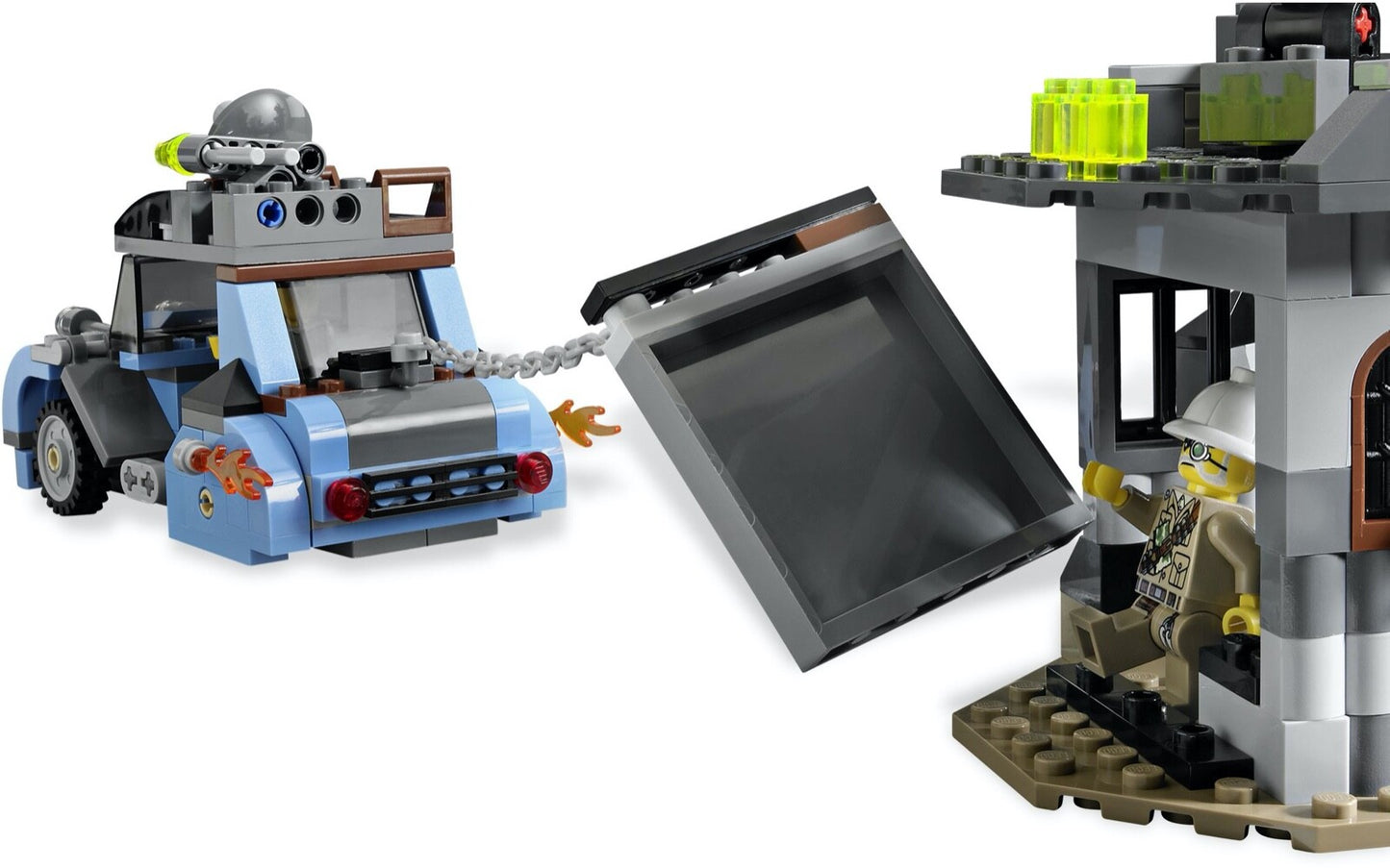 LEGO 9466 The Crazy Scientist & His Monster