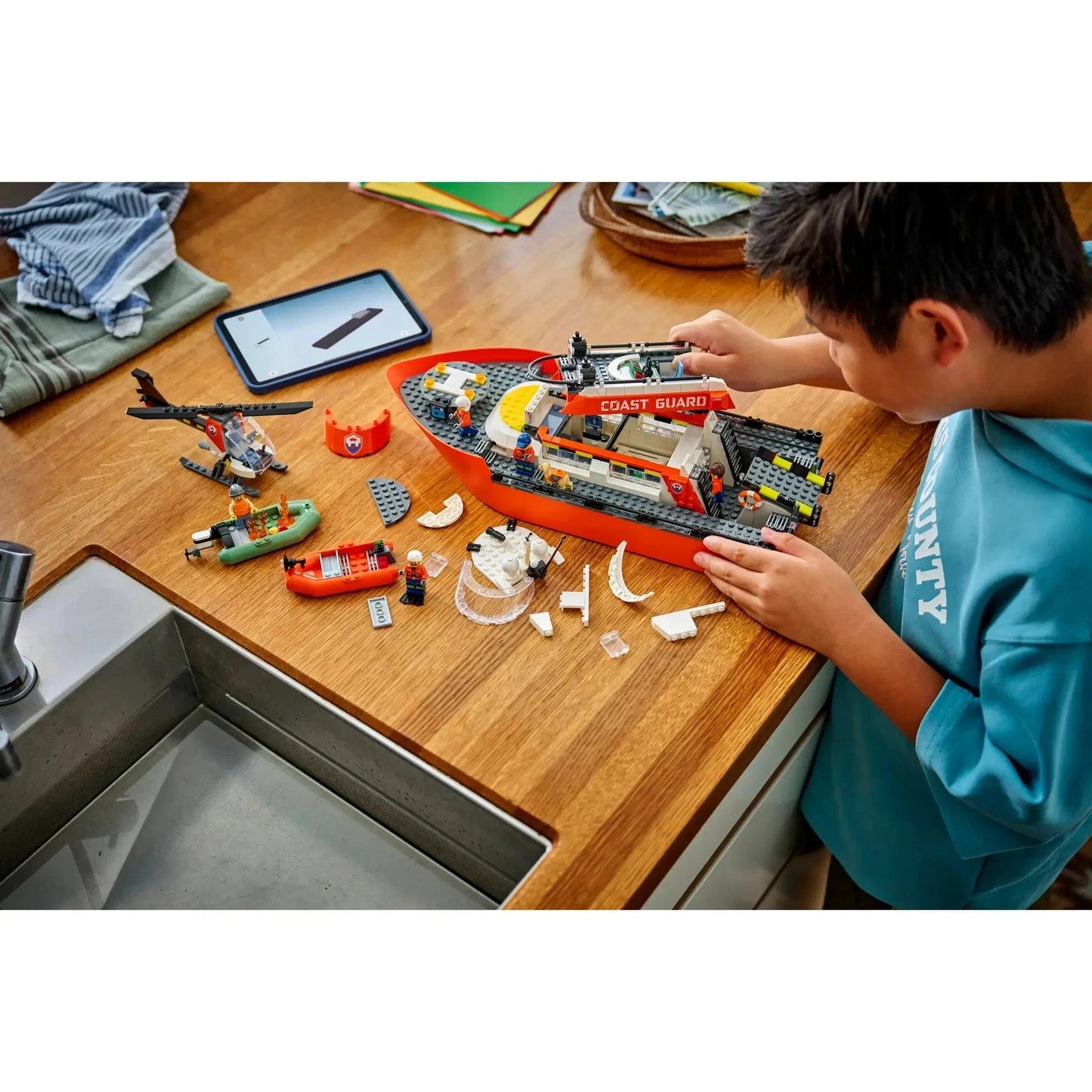 LEGO CITY: Coast Guard Rescue Boat 60504