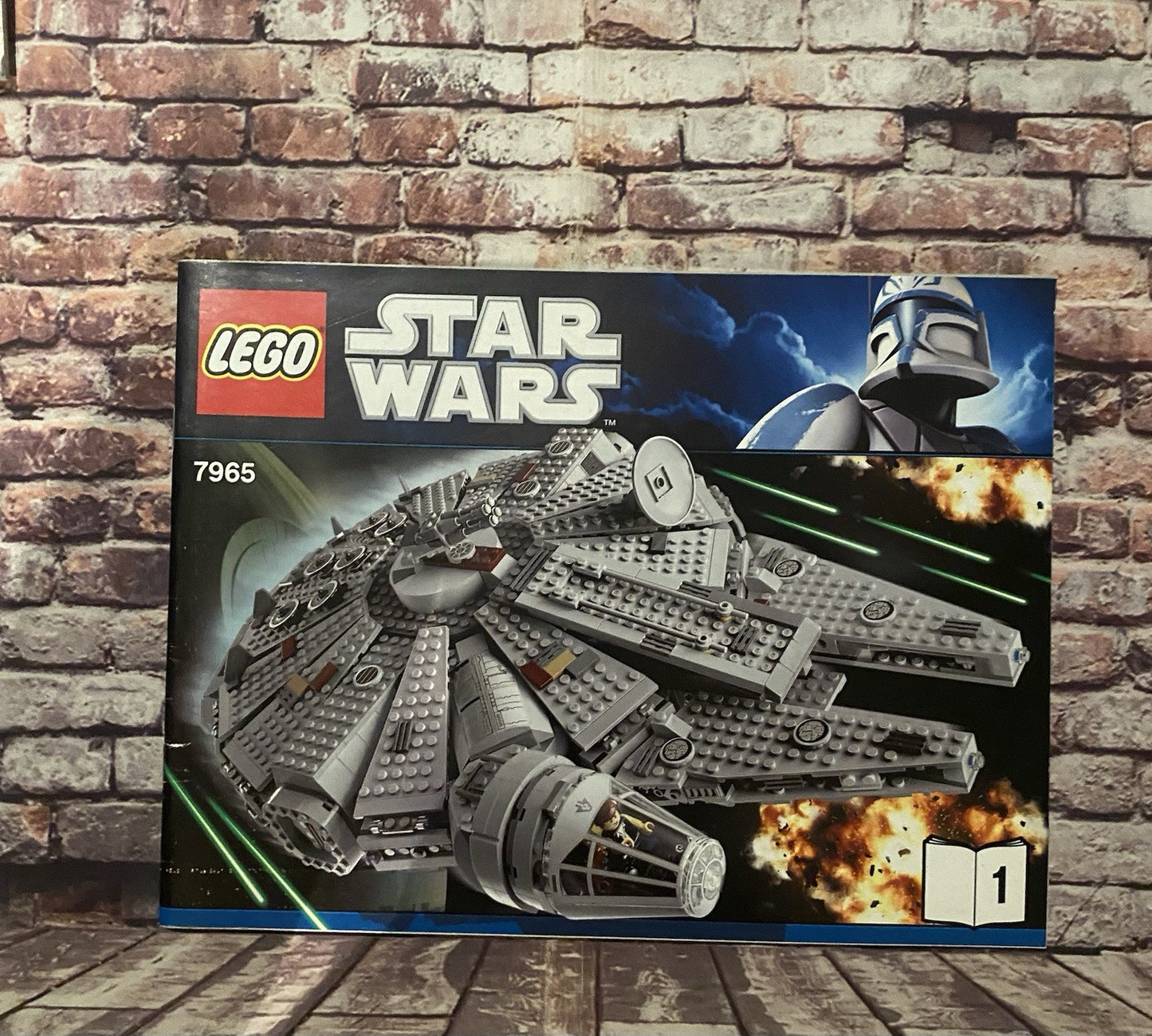 LEGO Star Wars 7965 Millennium Falcon