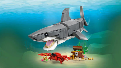 LEGO Creator 3-in-1: Fierce Shark with a Treasure Chest (31381