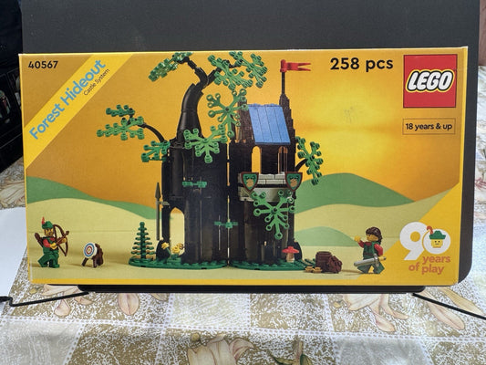 LEGO 40567 Forest Hideout Forestmen Group’s 90th anniversary