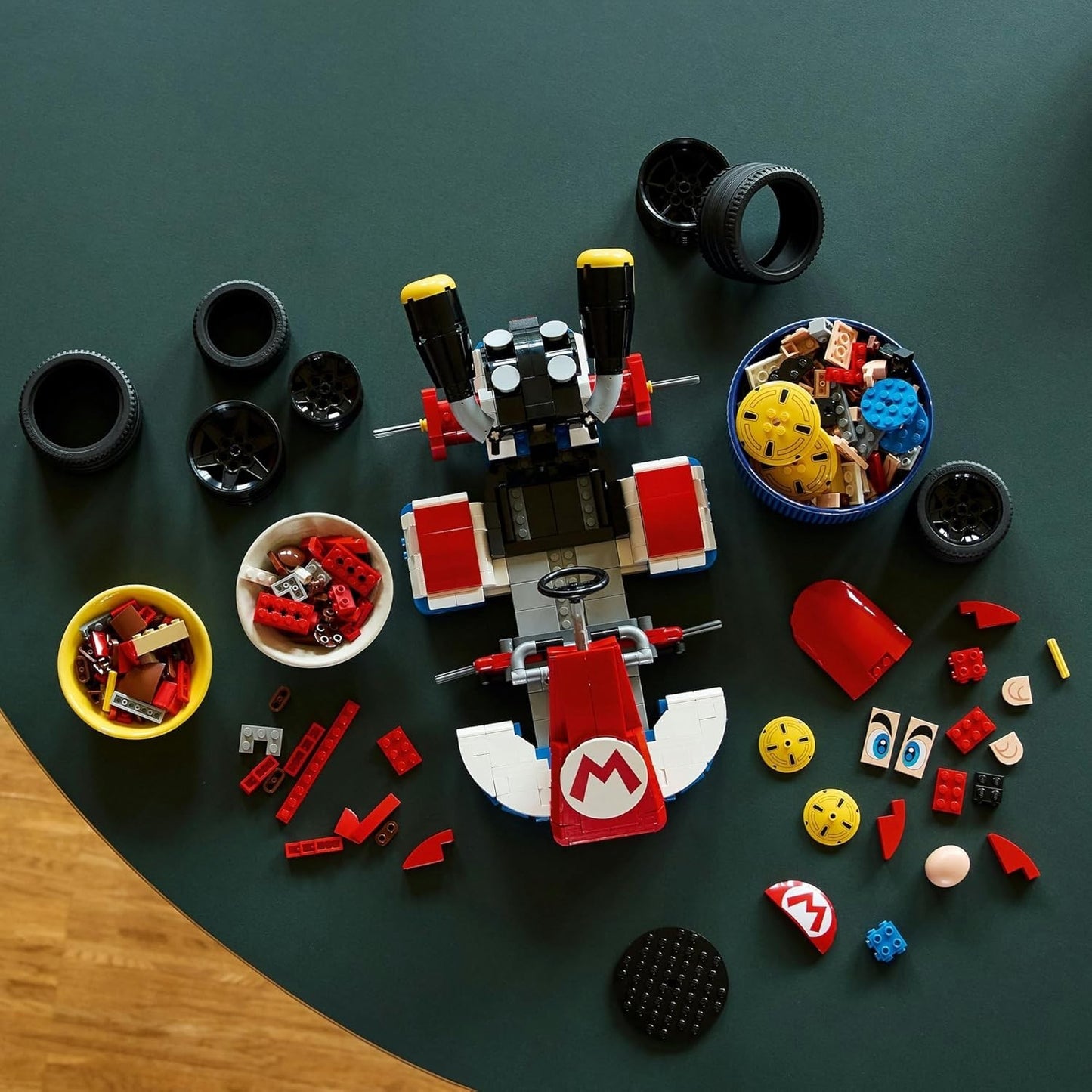 LEGO® Super Mario™ 72037 Mario Kart™ – Mario & Standard Kart